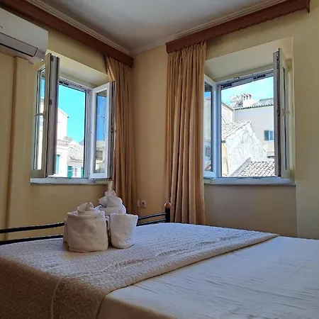 Casa Del Centro Storico Apartment *